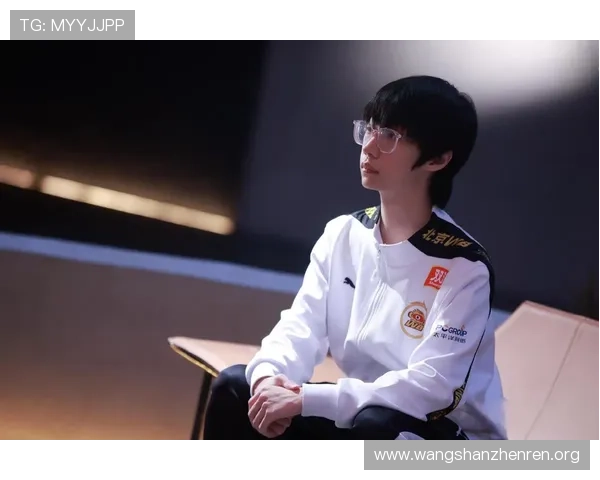 真人电竞文分享顶级电竞选手的成长经历与成功秘诀助你提升竞技水平