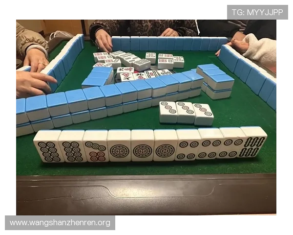 下载真人麻将血战到底,探索多样的游戏模式和丰富的奖励机制提升娱乐体验